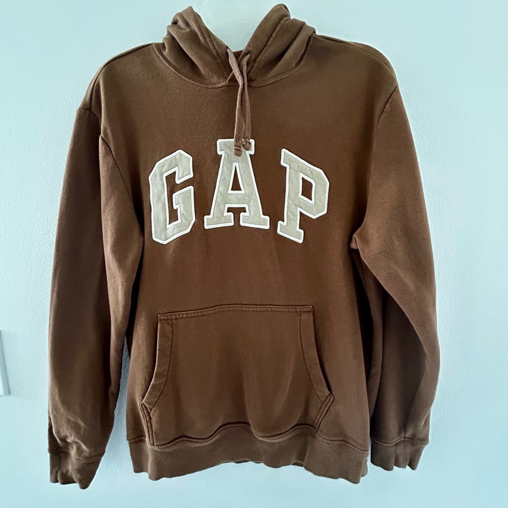 GAP Brown Sweater Classic Pullover Design